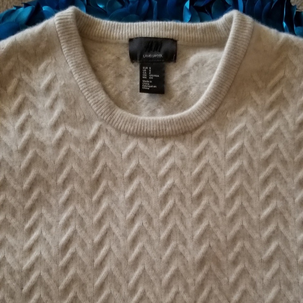 H&M Lambswool Sweater - Picture 2 of 5